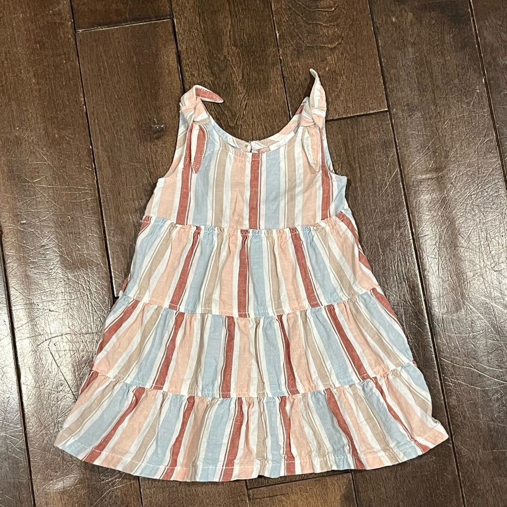 NWOT tiered baby dress
